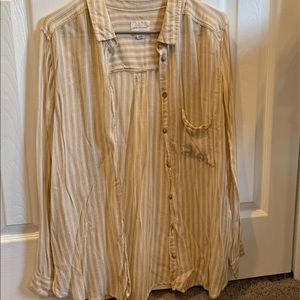 American Eagle Button Up Shirt